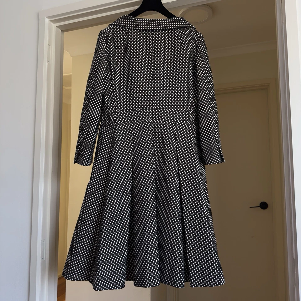 Vestido Moschino Retro Vintage Marrón Crema En muy buena condición Talla 12US Foto 2 de 4