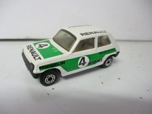 Matchbox Lesney Superfast SF21 Renault 5TL- white, "4 Renault" tampo, loose