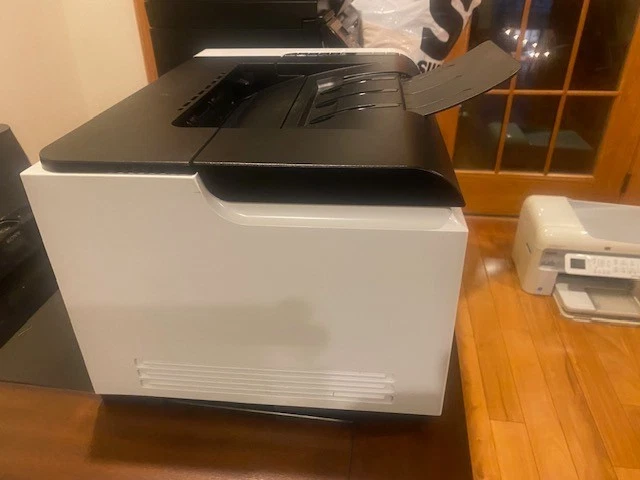 HP LaserJet CP1025nw Color Workgroup Laserdrucker WLAN getestet NUR 800 Seiten - Bild 3 von 4