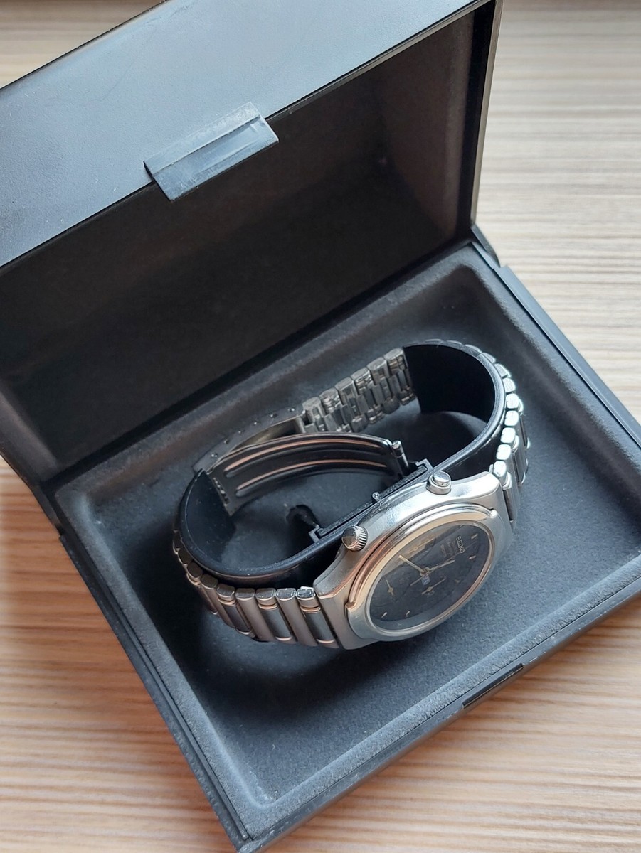 Seiko Quartz Chronograph Sports 150 - ref 7A38-7120 Seiko Quartz Chronograph Sports 150 - ref 7A38-7120