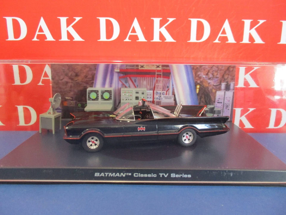 Die cast 1/43 Modellino Auto Diorama Batman Classic TV Serie - Immagine 4 di 4