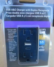 Eaton TRUSBAC15, USB A & C Fast Charger with Duplex Receptacle Black New
