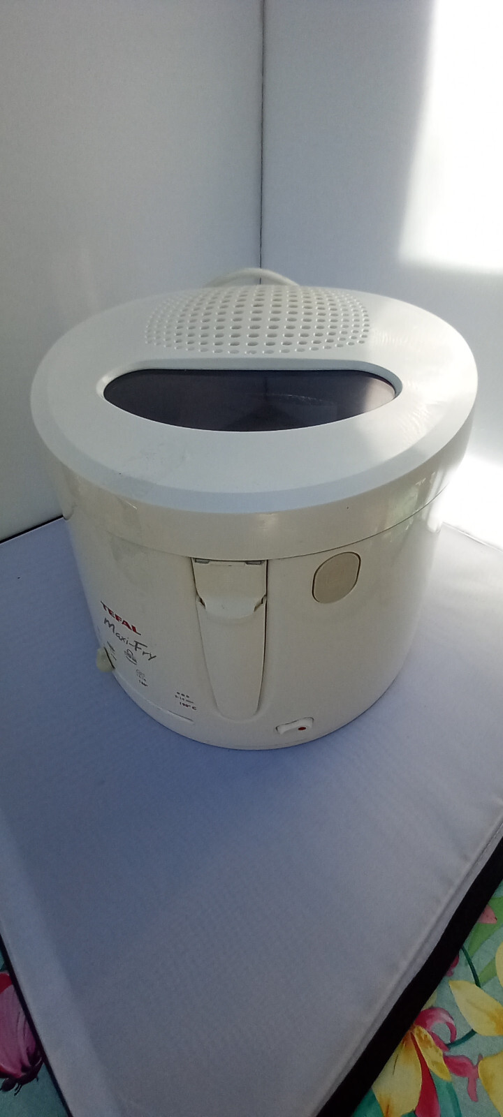 Tefal FF123140 Maxi Fry 1.8l Deep Fat Fryer White 791623076427 eBay