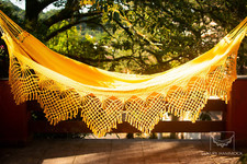Gelbe Luxus Hängematte mit Makramee - 14 Fuß x 5 Fuß - Brasilianische Premium Doppelhand