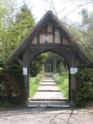 Foto 6x4 Der Eingang zum Adastra Garten der Erinnerung Hassocks\/TQ3 c2010
