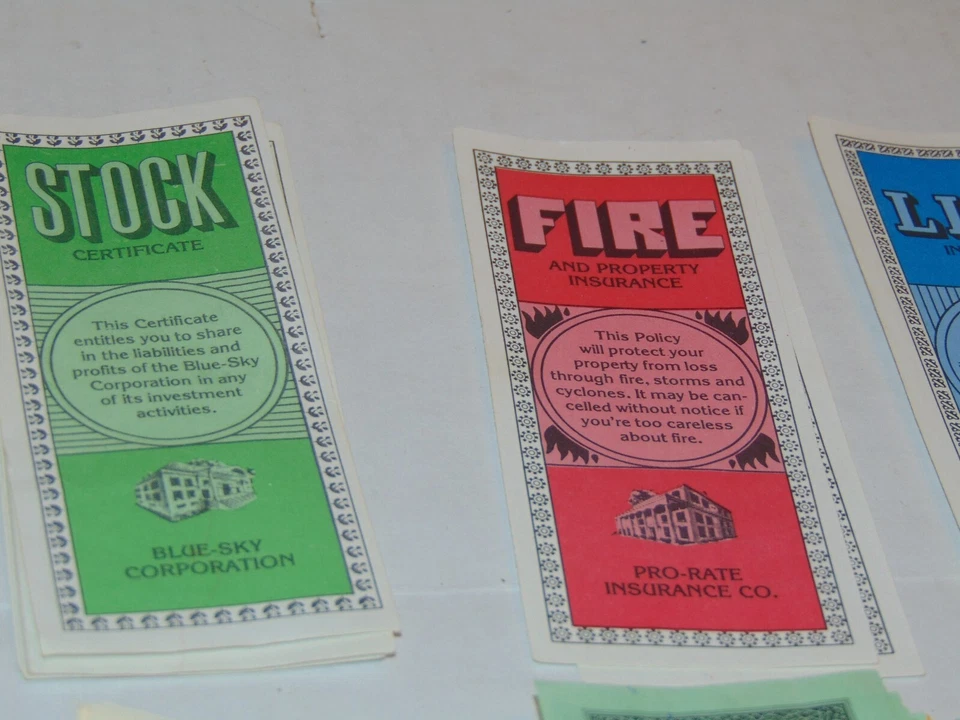 Papel-moeda e seguro vintage The Game of Life - Imagem 2 de 4