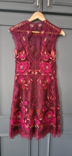 Karen Millen Lace Burgandy Dress - UK Size 10 - Picture 2 of 2