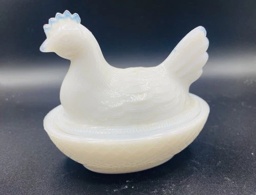 Vintage Milk Glass Chicken Hen On Nest Covered Dish Farm Trinkets Bowl 3.5”
