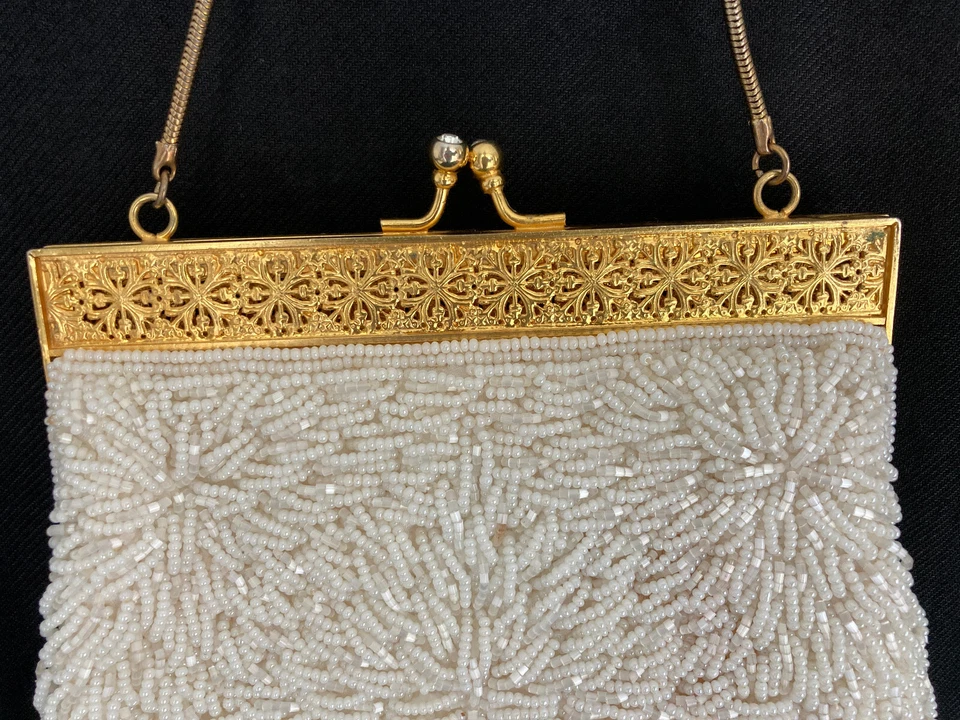 Bolso de Noche Vintage Micro Cuentas Floral Decorado Marco Dorado Foto 4 de 4