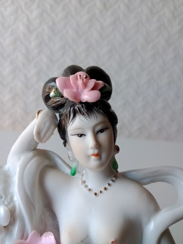 Japanese Geisha Porcelain Figurine Statue Floral Collectors - Picture 5 of 14