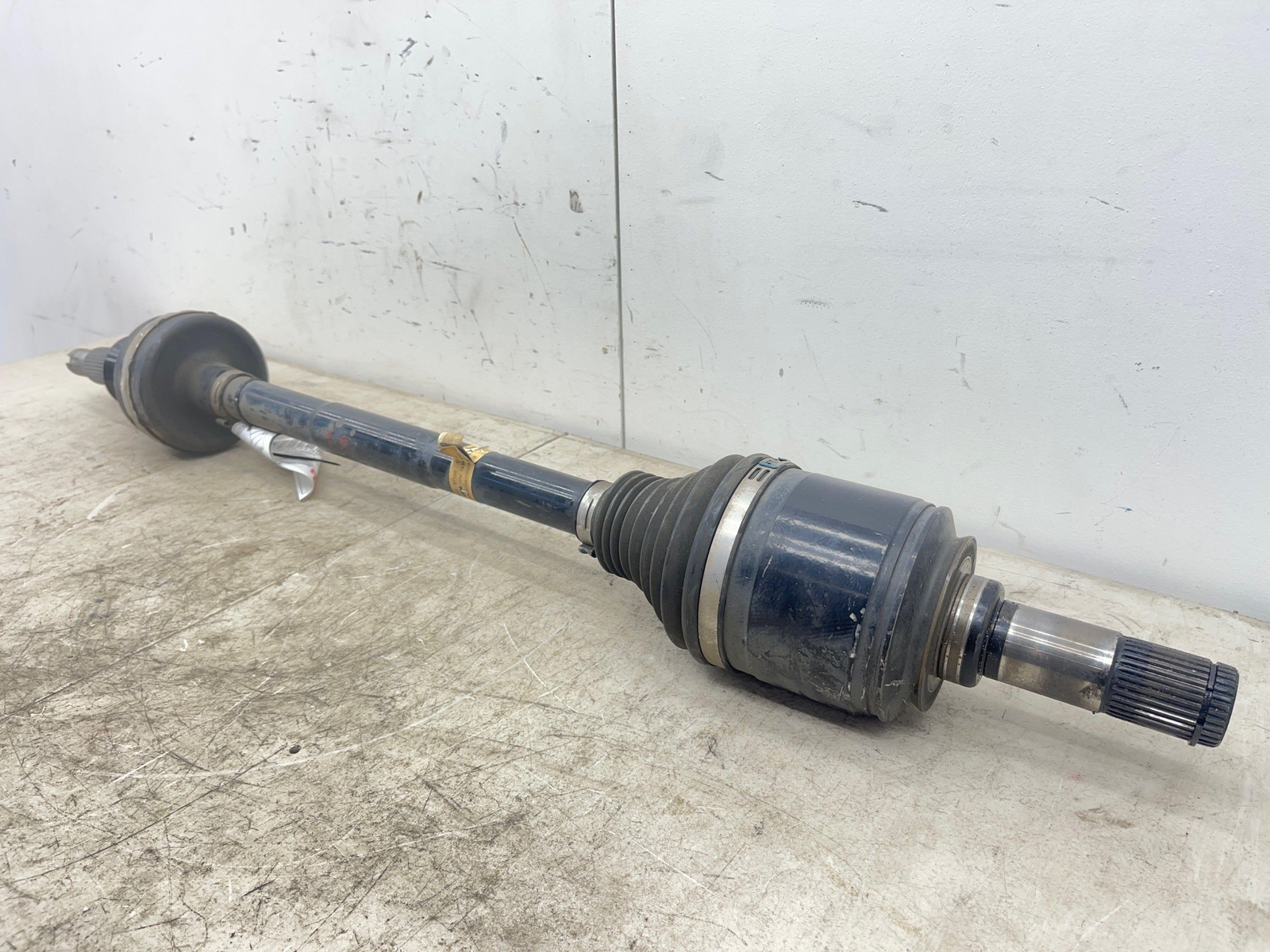 2017-2022 MASERATI LEVANTE REAR LEFT CV AXLE SHAFT 2018 2019 2020 2021