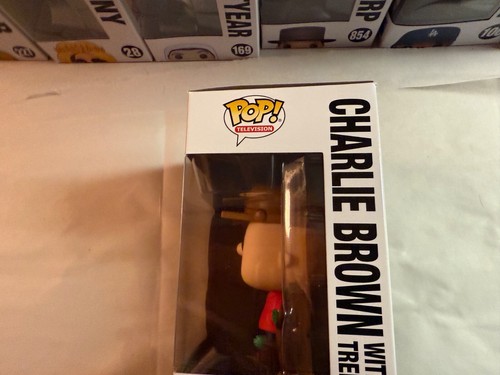 Funko Pop Navidad Peanuts Charlie Brown - Imagen 4 de 12