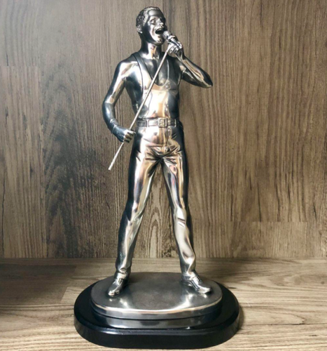 Queen Freddie Mercury Style Statue About 18x14x34cm / 1.2㎏ in 2005 Silver Dreams - Picture 16 of 20