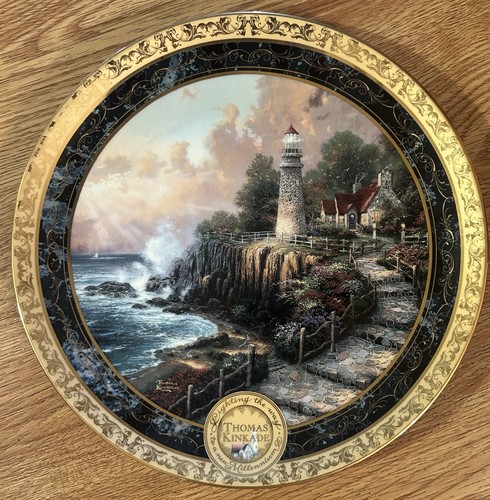 4 Thomas Kinkade, Lighting the Way to a New Millennium, LIGHTHOUSE Round PLATES - Picture 2 of 9