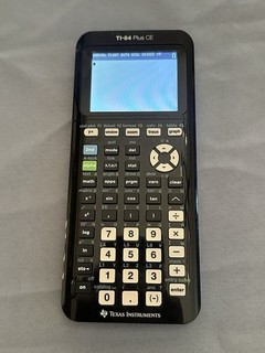 Texas Instruments Ti 84 Plus Ce Calcolatrice Grafica Nera con Cavo. Usato in ottime condizioni