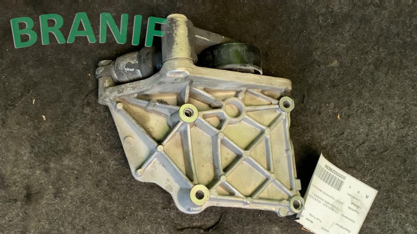 BENTLEY BENTAYGA  - Accessory Drive Belt Tensioner Assembly 0P2903133A