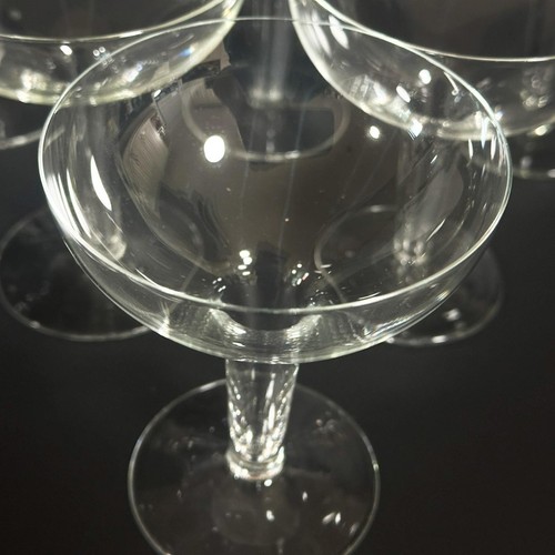6X Vintage HOLLOW STEM CHAMPAGNE GLASSES Coupes BUBBLY Stemmed 150ml - Picture 2 of 7