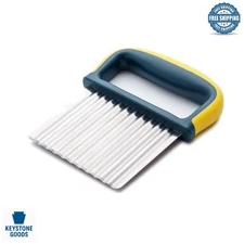Durable Manual Crinkle Cutter Knife for Fun Kitchen Creations & Easy Storage