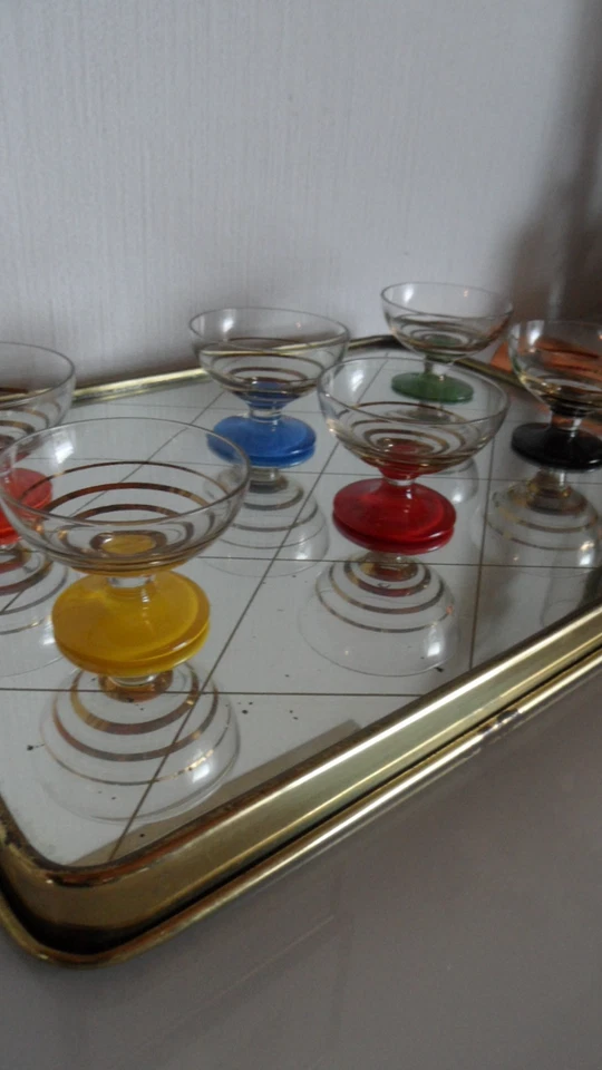 50er Jahre Spiegel Tablett Rauten Messing mid century mit 6 Likörgläsern farbig - Bild 4 von 4