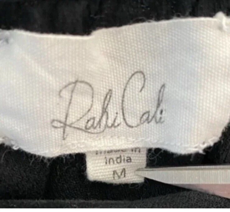 Top boho RAHI CALI negro texturizado corto para mujer mediano Foto 3 de 3