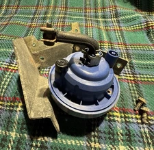 Mercedes-Benz W123 W124 W126 OEM Vacuum Pressure Converter Valve - 1233001133