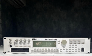 Korg Triton Rack &ndash; Modulo Sintetizzatore Campionatore Rack Usato Funzionante