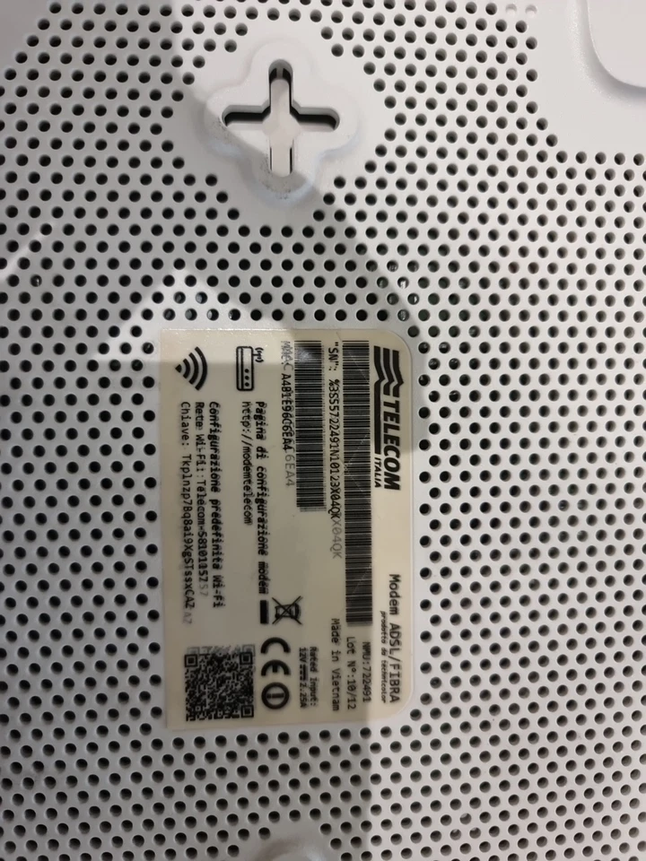 Modem Router Ultra Internet ADSL/Fibra Telecom NMU: 764738 - Immagine 3 di 4