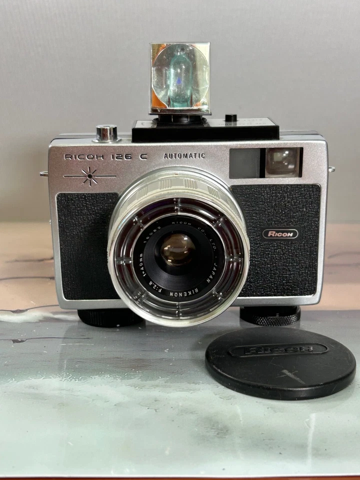 [EXC+++] Cámara fotográfica de cartucho automático Ricoh 126C - Lente 40 mm f/2,8 [PROBADA] Foto 2 de 4