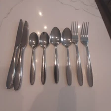 2 Oneida LUANN Stainless Steel 4 piece settings Fork knife spoons