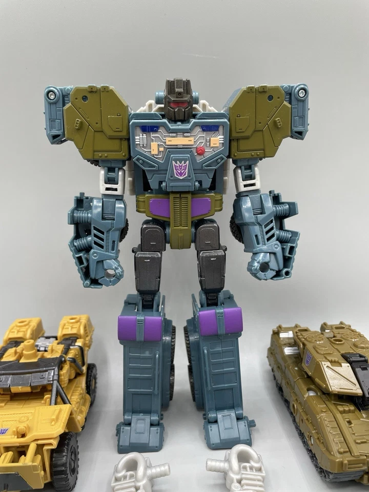Authentic Hasbro Transformers Generations Combiner Wars Bruticus Complete - Image 3 of 4