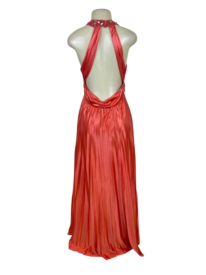 Vestido de noche halter satinado rojo My Michelle para mujer con detalles de cuentas talla XL Foto 3 de 4