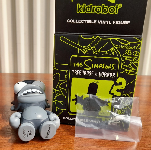 KIDROBOT SIMPSONS KING KONG HOMER TREEHOUSE OF HORROR SERIES 2 RARE - Picture 3 of 3