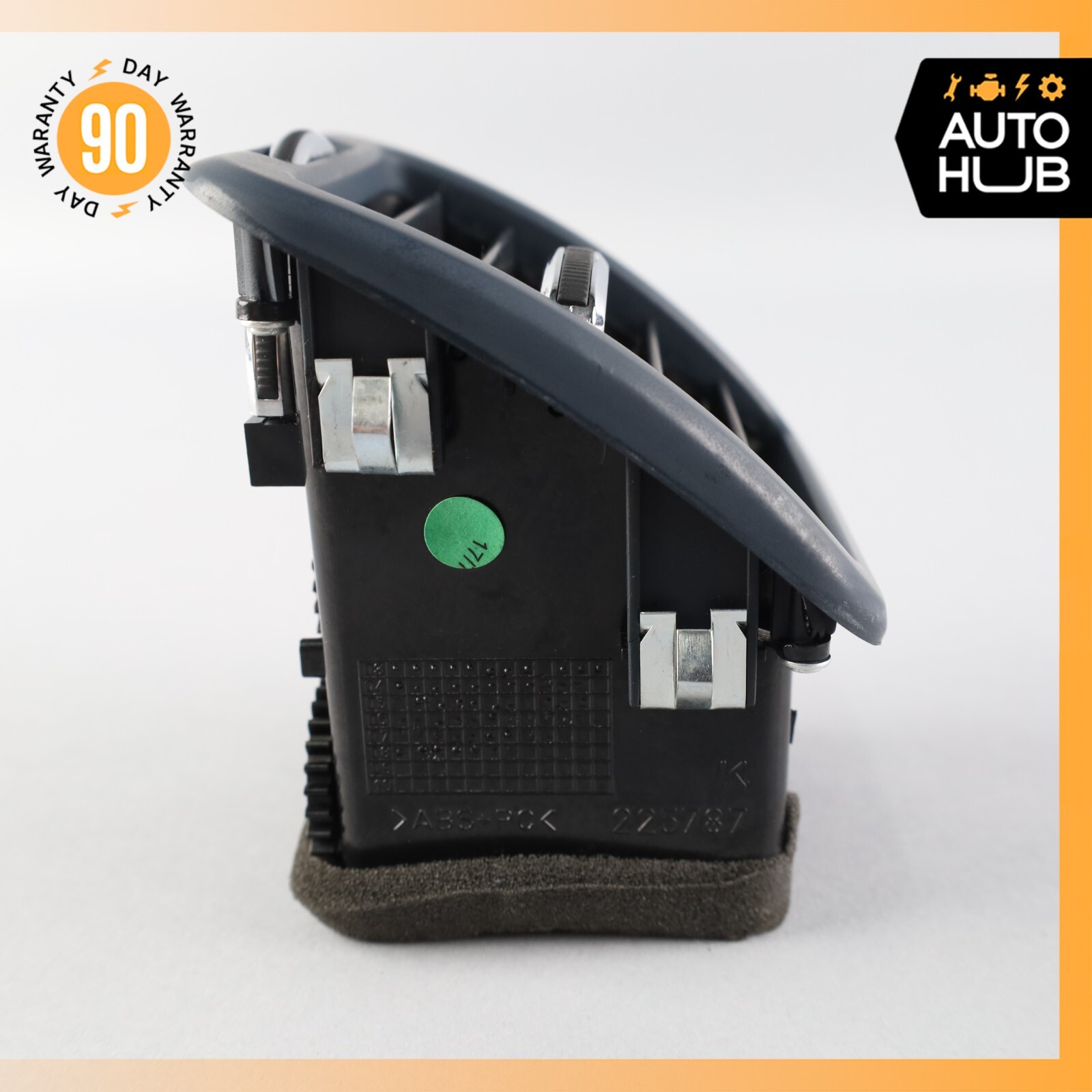 09-13 Maserati Quattroporte M139 Front Right or Left Console AC A/C Air Vent OEM