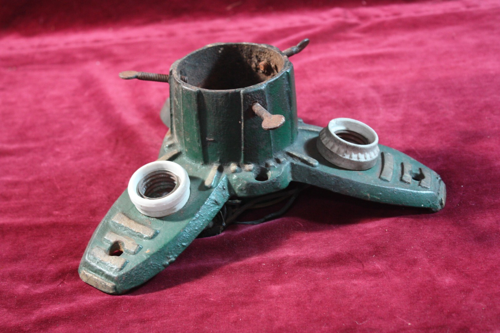 * VINTAGE ANTIQUE CAST IRON CHRISTMAS TREE STAND LIGHTED ORIGINAL PAINT