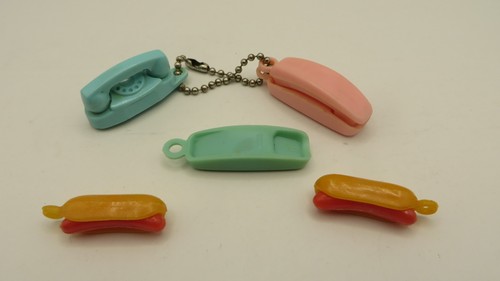Vtg 60's Lot 2 Plastic Telephone Key Chain Charm Princess, Trimline & 2 Hotdogs