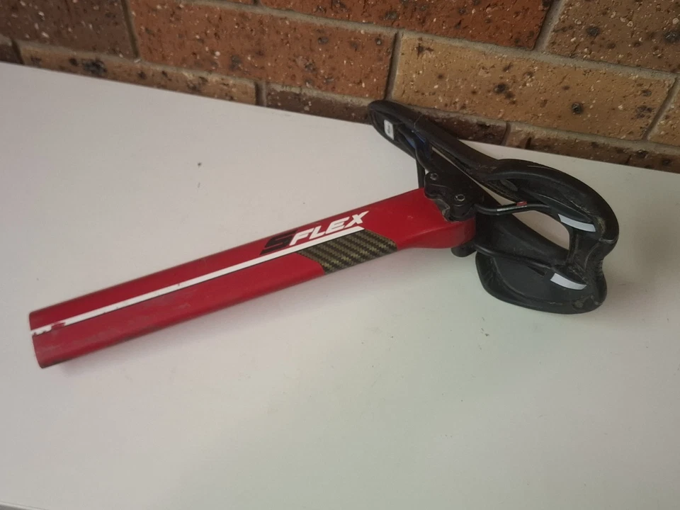 merida Reacto 909 carbon seat post - image 2 of 4