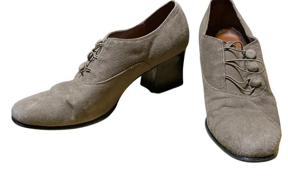 Marquise VTG Suede Slip On Button Close Block Heel Shoes 8 Witchy Coquette Pump - Image 2 of 4