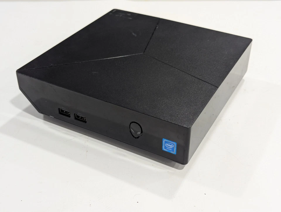 Alienware Alpha R2 - Intel i7-6700T, 8Gb Ram, 300Gb SSD + Extras - Image 3 of 4