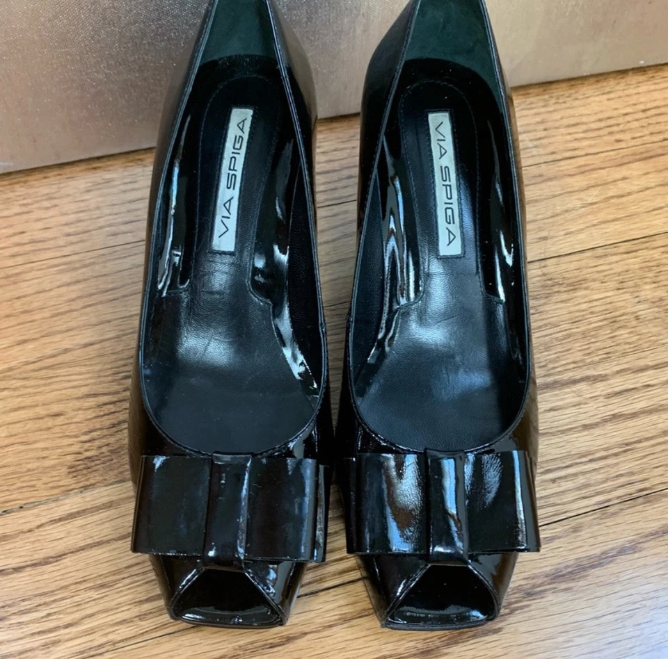 Via Spiga Nikole 55 charol arco delantero gatito tacones talla 5,5 Foto 3 de 4