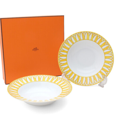 Hermès Solil d'Hermès 皿 ホワイト/イエロー Hermès Soleil d'Hermès Oval Platter | Kneen & Co 食器