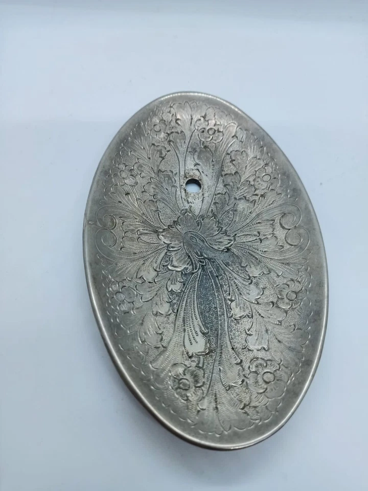 Antiguo cuenco ovalado de plata decorado con flores hechas a mano.  Hecho en Inglaterra Foto 2 de 4