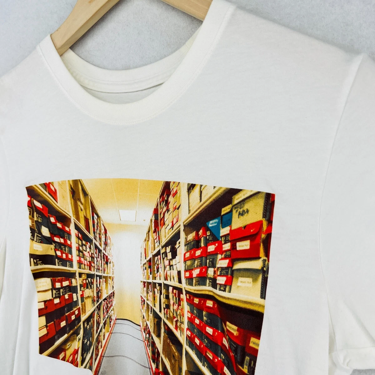 Nike shoebox sales shirt mens