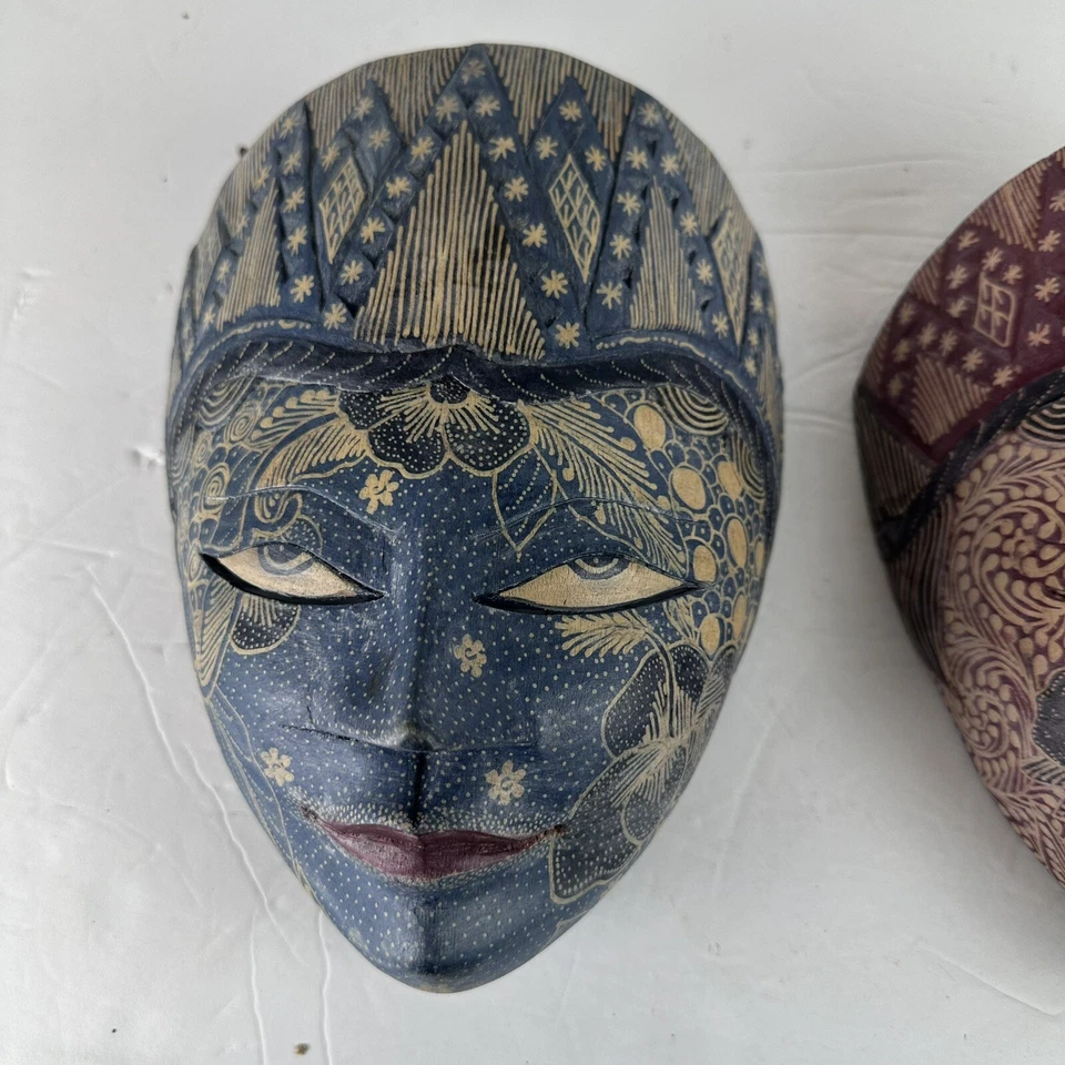 2 Piezas MASCARILLA BATIK Cara Madera Tallada a Mano Arte Java Decoración de Pared Adorno Firmado Foto 4 de 4
