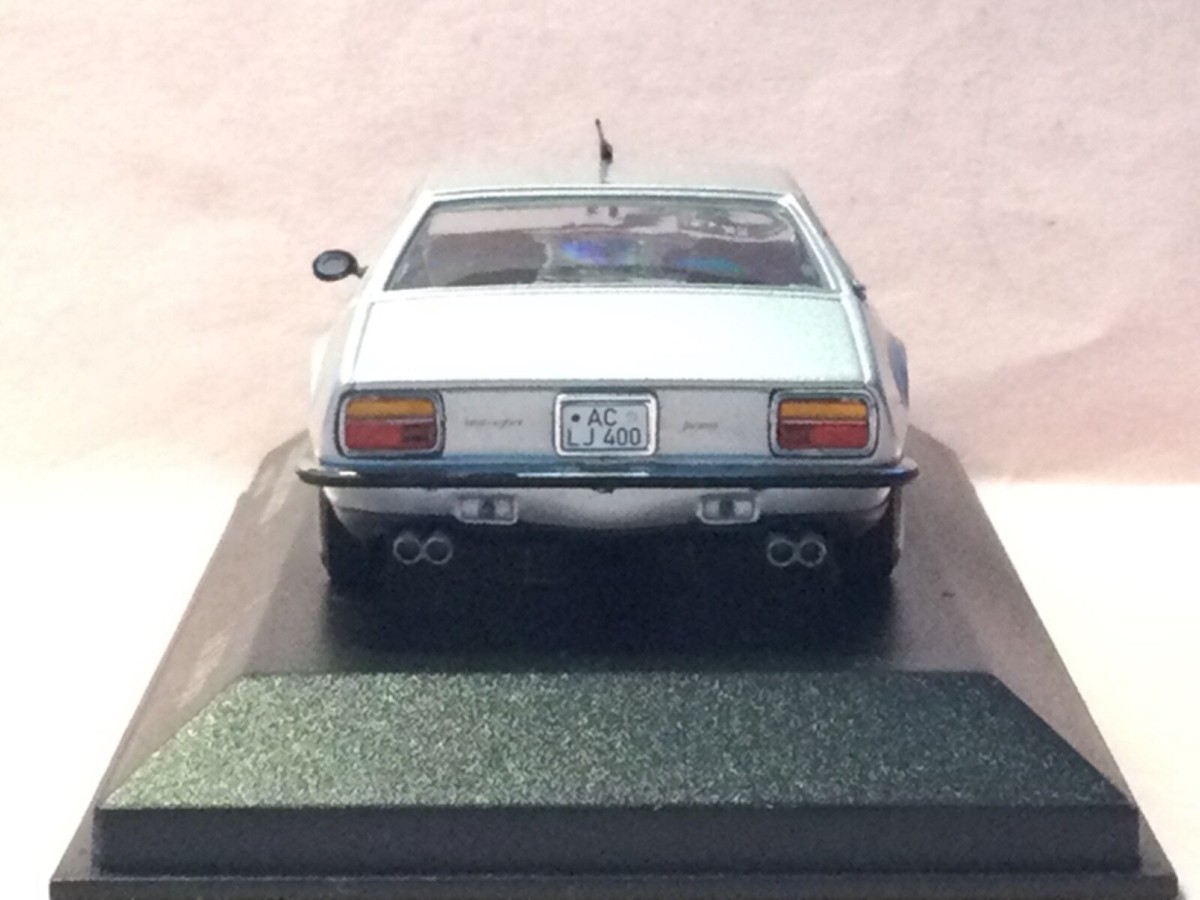 The 1/43 Lamborghini Jarama S from Minichamps, a review by