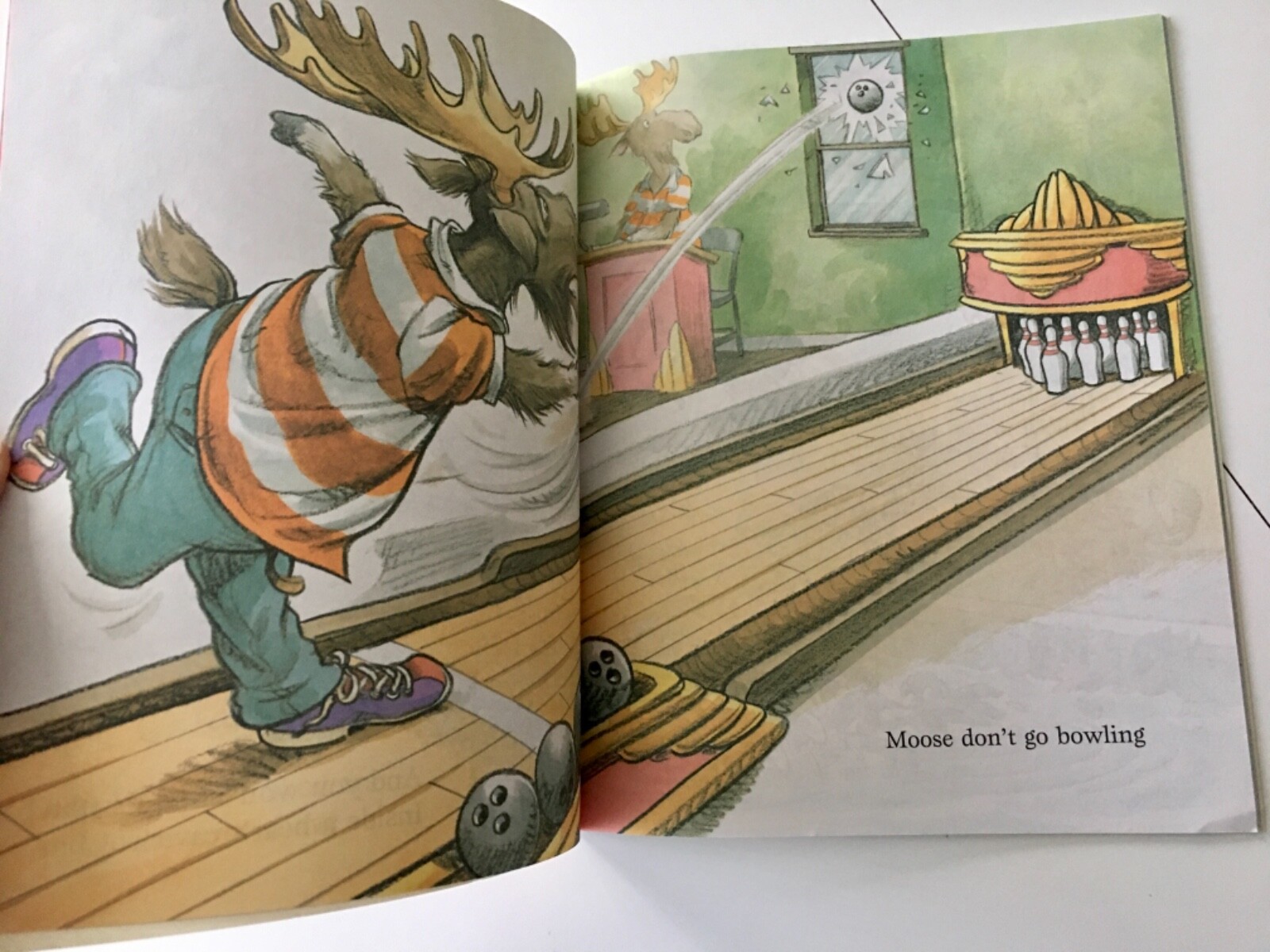 Dogs Don't Wear Sneakers by Laura Numeroff (1993, Reinforced) for sale