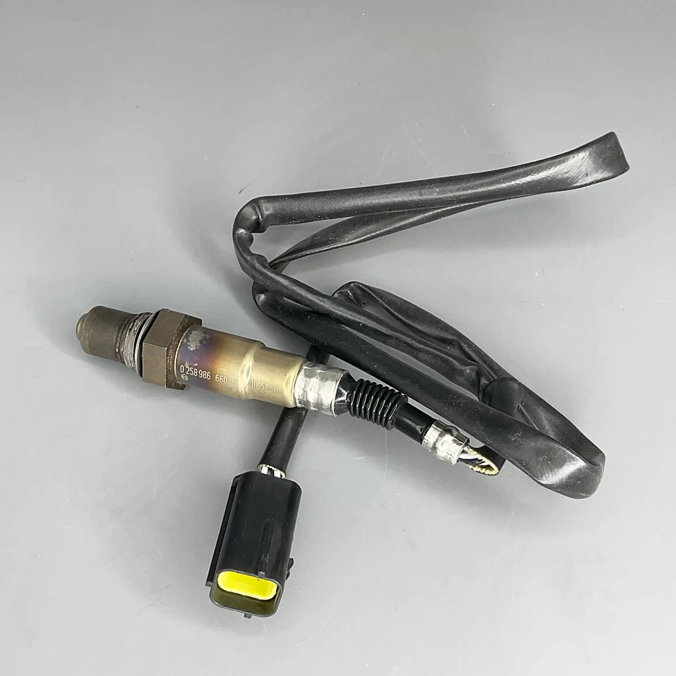 Sensor de oxígeno OE Bosch 13962 O2 para Mazda MPV 1996 1997 1998 3,0 L V6 aguas arriba Foto 3 de 4