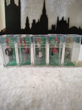 Dept 56 Dickens Village Tiny Trimmings set of 5 - Articulated