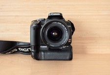Canon EOS Rebel XTi 400D 10.1MP DSLR Camera 18-55mm Lens Battery Grip