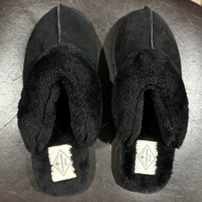 St John s Bay Leather Slippers Shoes Women s Sz 7M Black Faux Fur Soft NWOT
