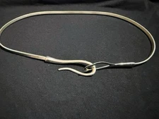 Vintage Thin Silver  Tone Women’s  Stretch  Belt Hook With Infinity Sign